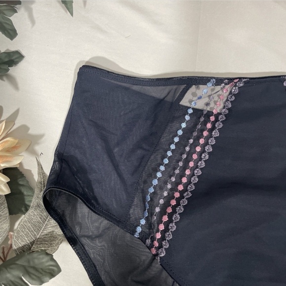NWT $32 Elomi [ 3XL ] Matilda‎ Embellished Briefs in Unicorn Blue/Grey - Picture 6 of 12